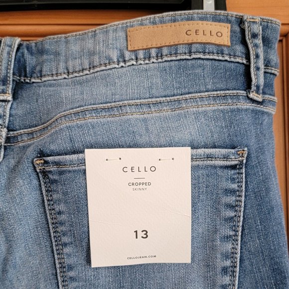 Cello Cropped Skinny Jeans size 13 (NWT) - Picture 5 of 6